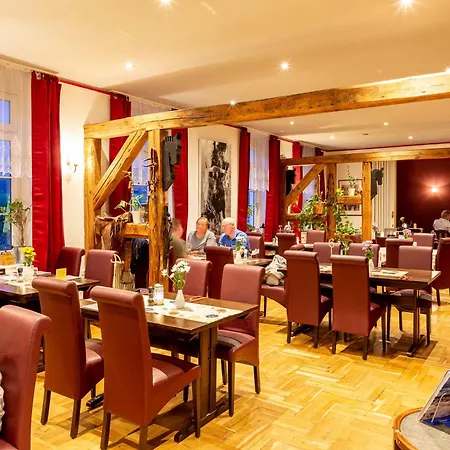 Gutshof-penthouse-wohnung- Seeblick Appartement Klein Upahl