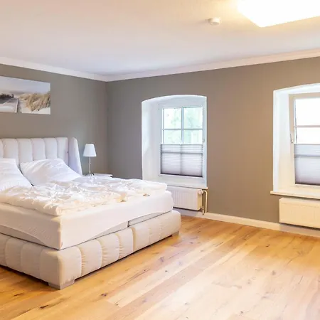 Appartement Gutshof-penthouse-wohnung- Seeblick