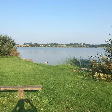 Gutshof-penthouse-wohnung- Seeblick Appartement