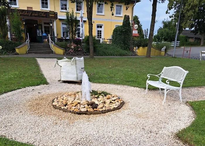 Apartment Gutshof-penthouse-wohnung- Seeblick