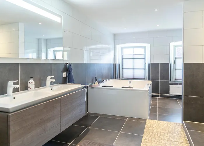 Apartment Gutshof-penthouse-wohnung- Seeblick Klein Upahl