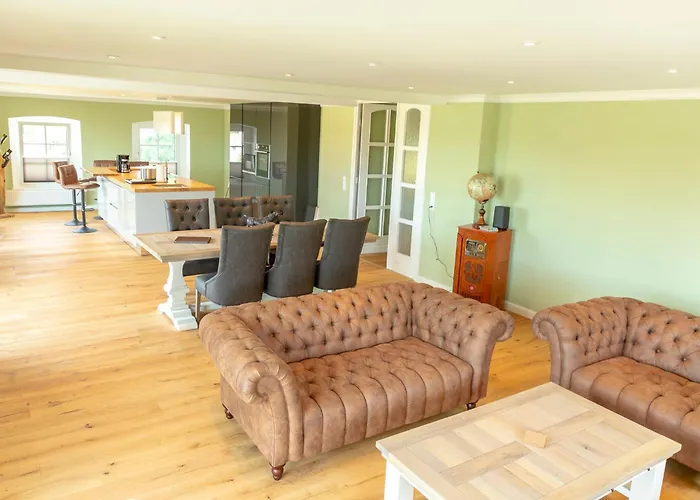 Apartment Gutshof-penthouse-wohnung- Seeblick *